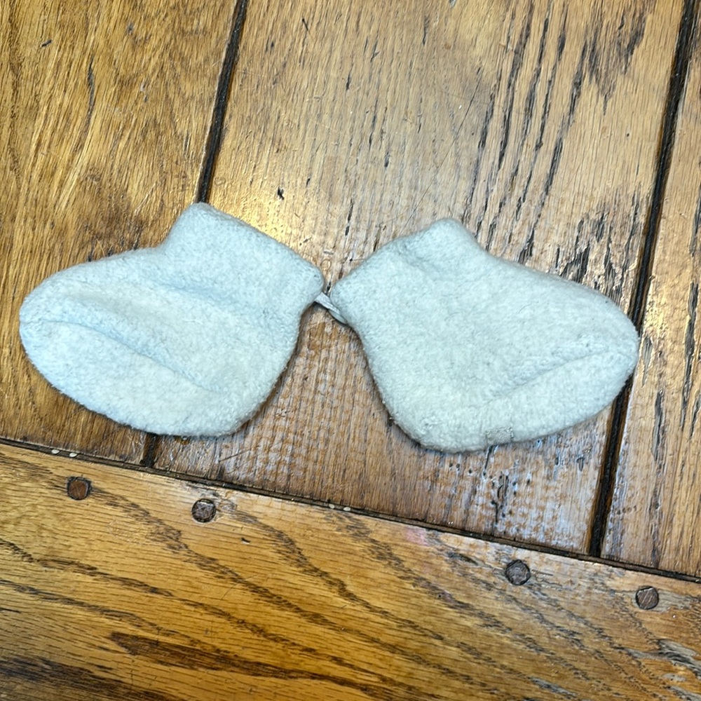 Makie baby booties
